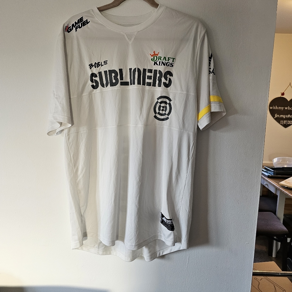 White New York Subliners large Jersey, pre-owned by Revan